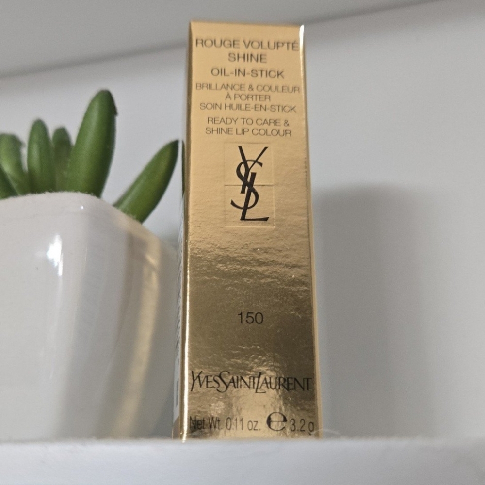 Yves Saint Laurent Rouge Volupté Shine Oil-In-Stick 150 (Nude Lingerie)